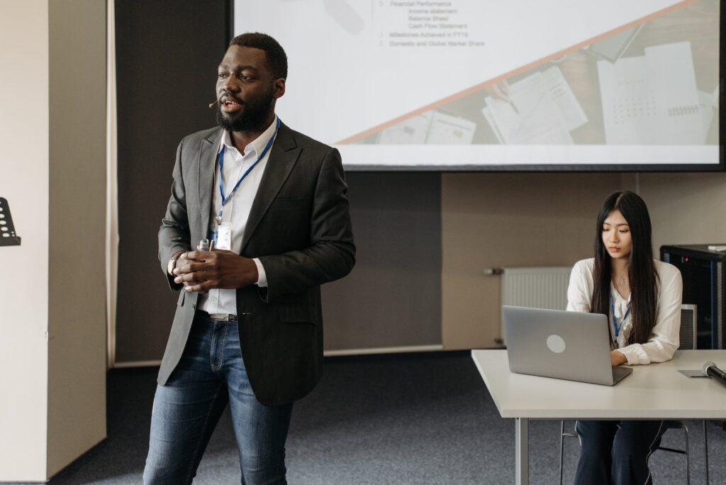 7 Essential Storytelling Tips For Your Business